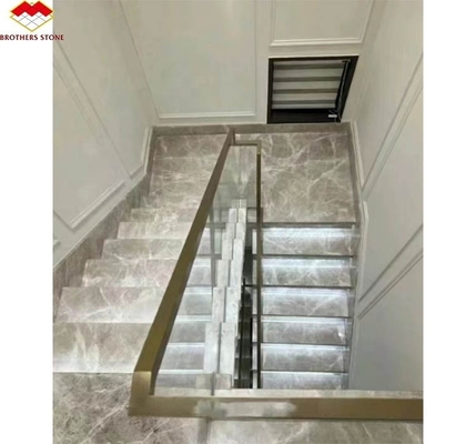 الدرج المستقيم من الحجر الطبيعي
