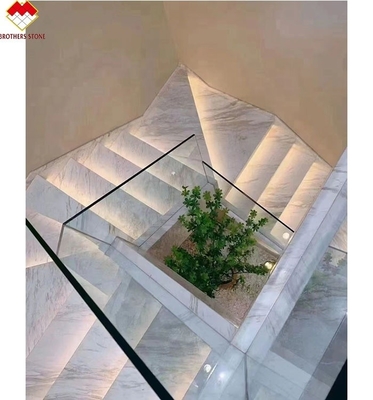 مصباح LED الحديث بعد الدرج الداخلي المضاد للنزلق تصميم الرخام الأبيض الكريستالي FOB