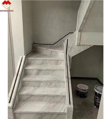 مصباح LED الحديث بعد الدرج الداخلي المضاد للنزلق تصميم الرخام الأبيض الكريستالي FOB