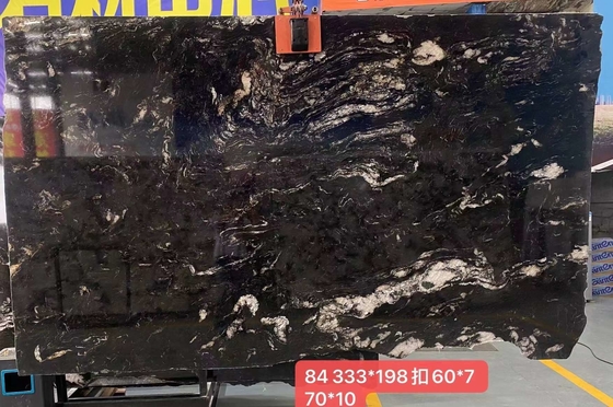 شرائح جرانيت الكونية السوداء من البرازيل للمطبخ والحمام الحديث