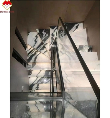 تصميم الدرج فيلا أسطوانات الدرج الرخامية الدولوميتية في أبيض الباندا مع السطح الملمع