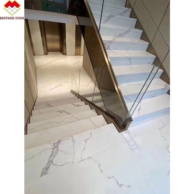 التصميم الأوروبي الحبوب الرمادية البيضاء الحجر الرخامية المنحوتة السلالم الممرات والرفعات الطراز الحديث السلالم الداخلية الزخرفية