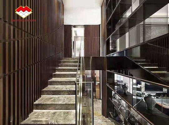 غطاء سلم الحجر الرخامي الطبيعي الداخلي مع حجم مخصص وميزة مضادة للانزلاق