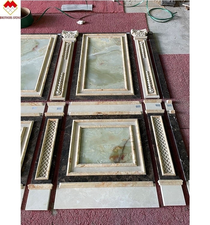 اللوحة الكبيرة الإمبراطورية اللوحة الرخامية الجدارية تصميم عمود منحوت للكريم اللوحة الرخامية البيجية